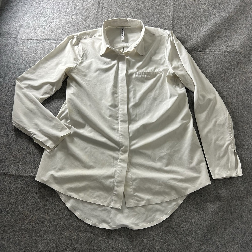 Athleta Urbanite Top White Small Featherweight Stretch UPF 50 Button Down